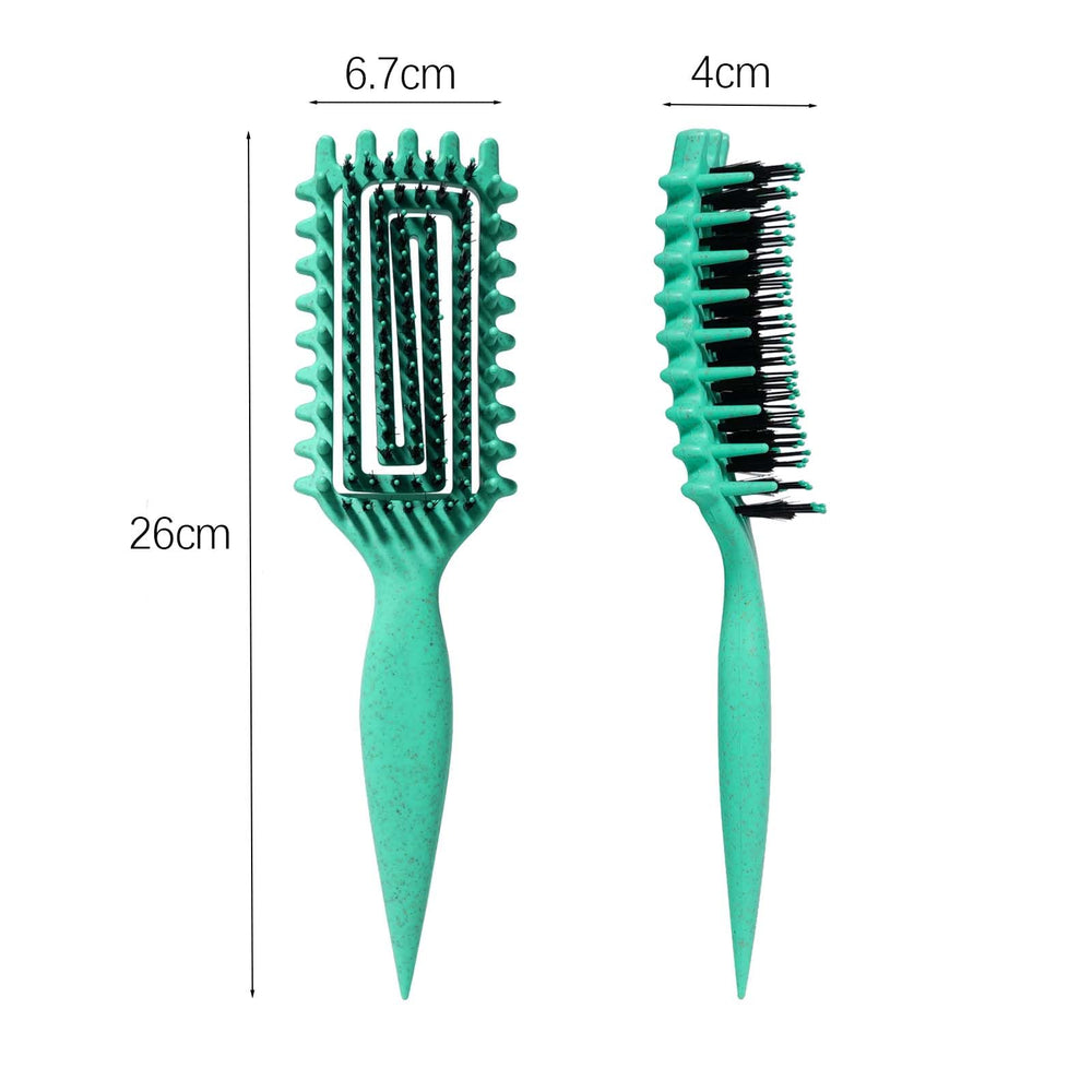 Brosse Candybrush pour appliquer et répartir les produits sur les boucles.