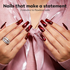Modelones vernis rouge scintillant avec reflets lumineux