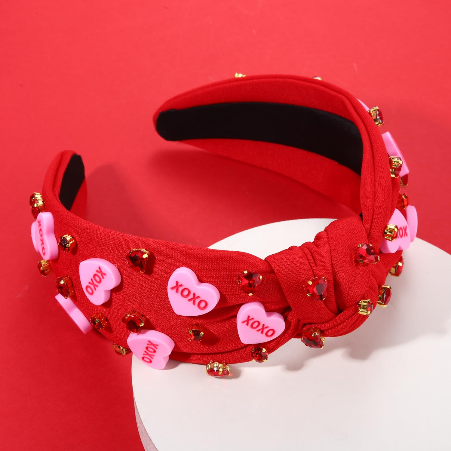 Bandeau mokkia fond velours rose, douceur et style.
