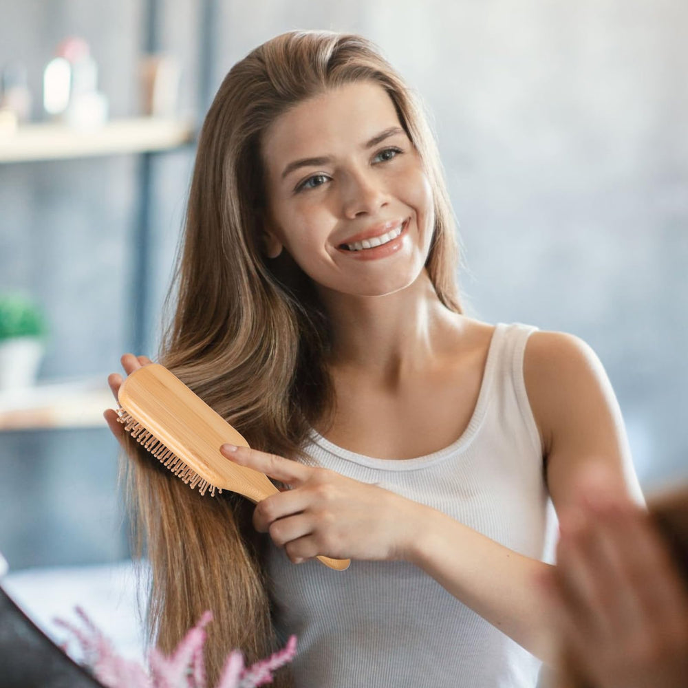 Molain brosse de voyage en bambou compacte, légère et pratique