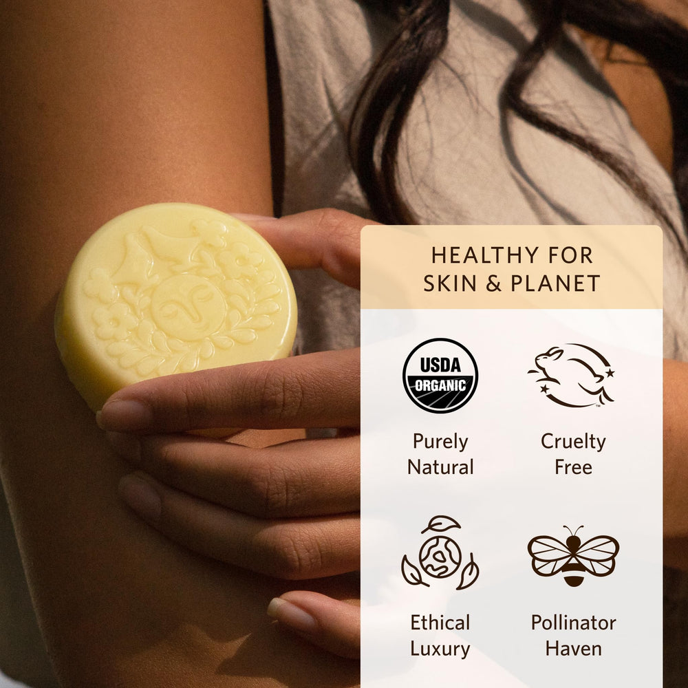 Moon Valley Organics Moon Melt Bar utilisation sur le corps: routine douceur quotidienne.