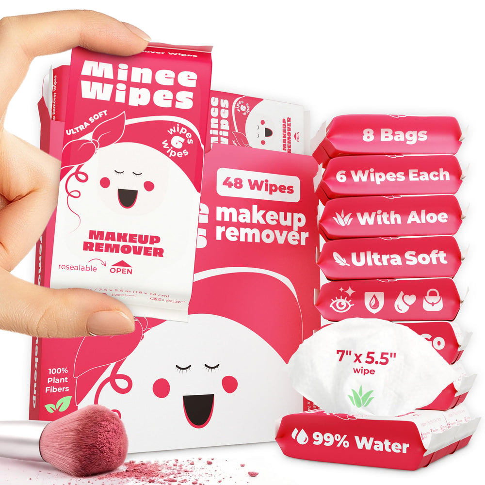 MOONIES lingettes voyage format carte-de-credit pour un démaquillage rapide et pratique.