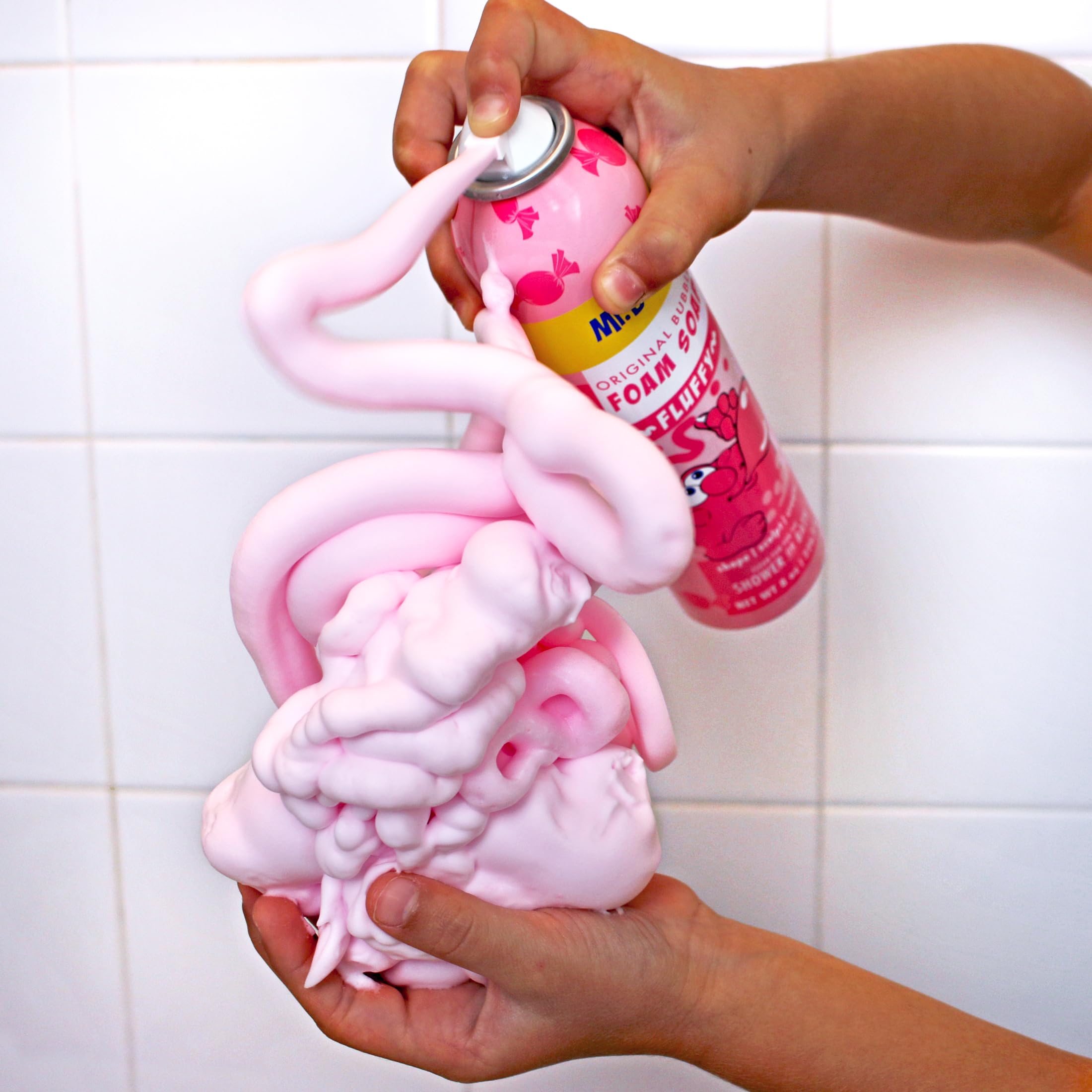 Mr. Bubble Savon mousse bubblegum : parfum évoquant l’enfance et le plaisir.