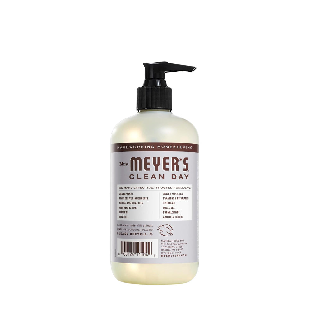 Étiquette claire sur le flacon Mrs. MEYER'S CLEAN DAY, rangement facile