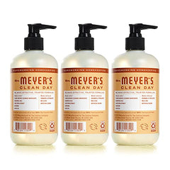 MRS MEYER'S CLEAN DAY étiquette affichant parfum avoine-fleur et éthique cruelty-free.