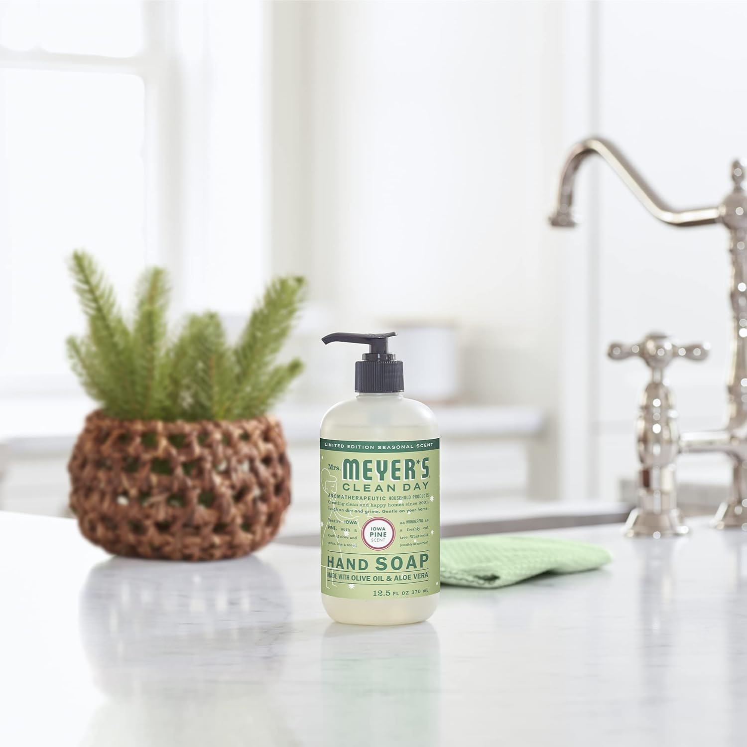 Mrs. MEYER'S Snowdrop cadeau idéal, pack varié et parfum agréable.