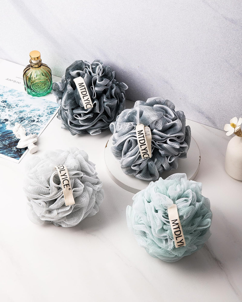 Éponge loofah MTDLYICE idéale pour exfolier en douceur sous la douche.