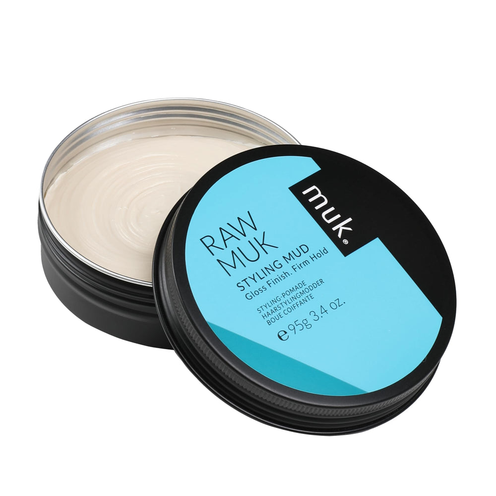 MUK, texture argileuse visible pour définir les looks sans lourdeur.