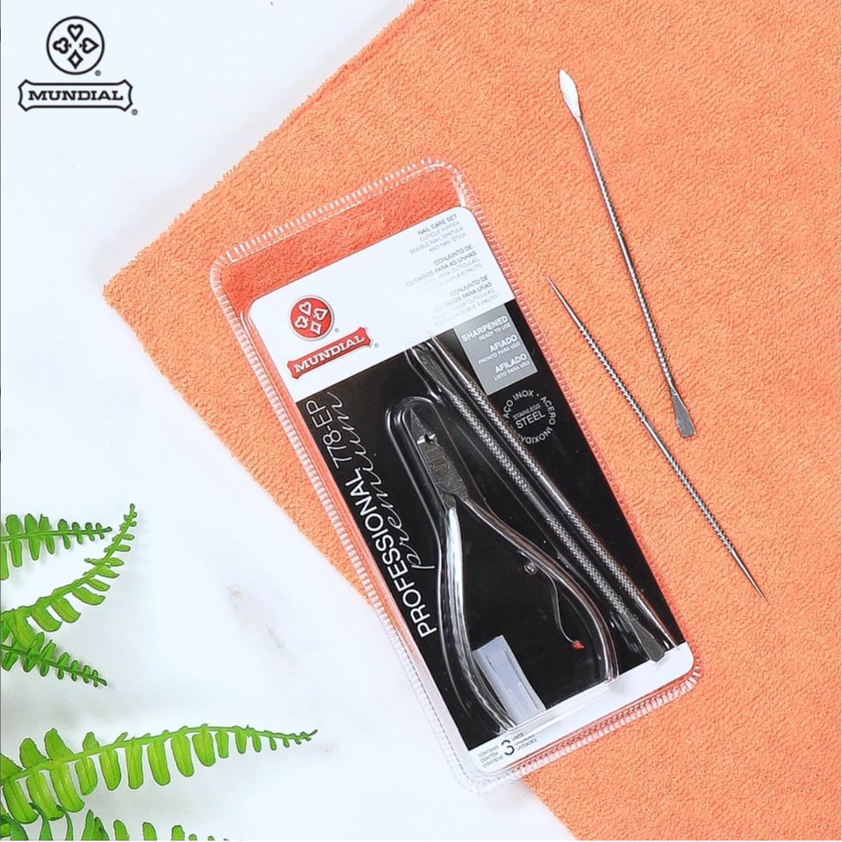 Kit-manucure-domicile Mundial: kit complet pour soin des ongles à la maison.