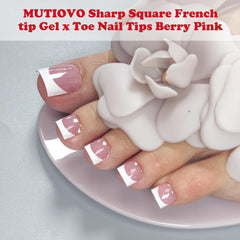 MUTIOVO – apprêt et base déjà appliqués sur les pointes d’ongles des pieds.