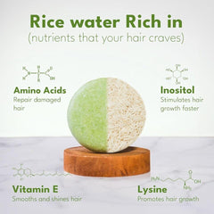 Shampoing Muun barre riz-eau, texture crèmeuse pour une application douce.