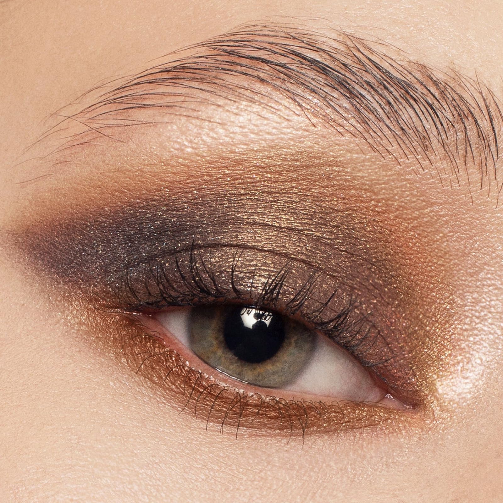 Ombres brun chocolat matte de MYSTER ROSEY pour regards profonds