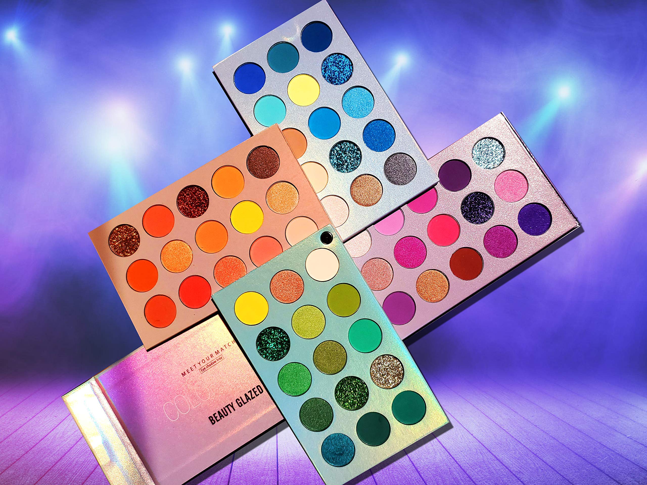 MYUANGO Color Board look soirée avec nuances fumées élégantes.