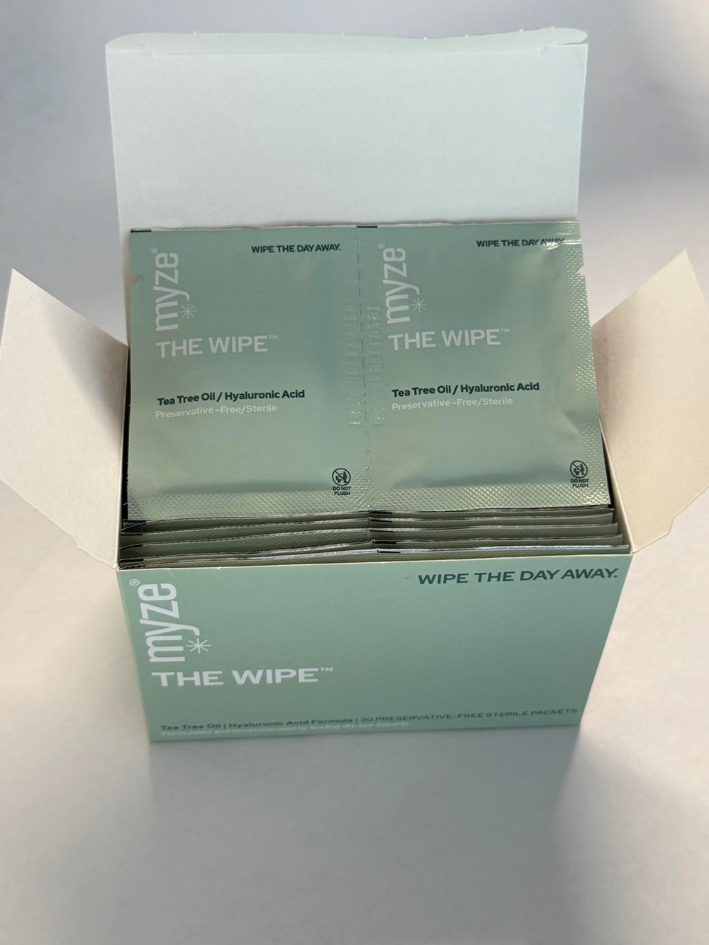 The Wipe sans preservatifs protège la peau délicate des yeux