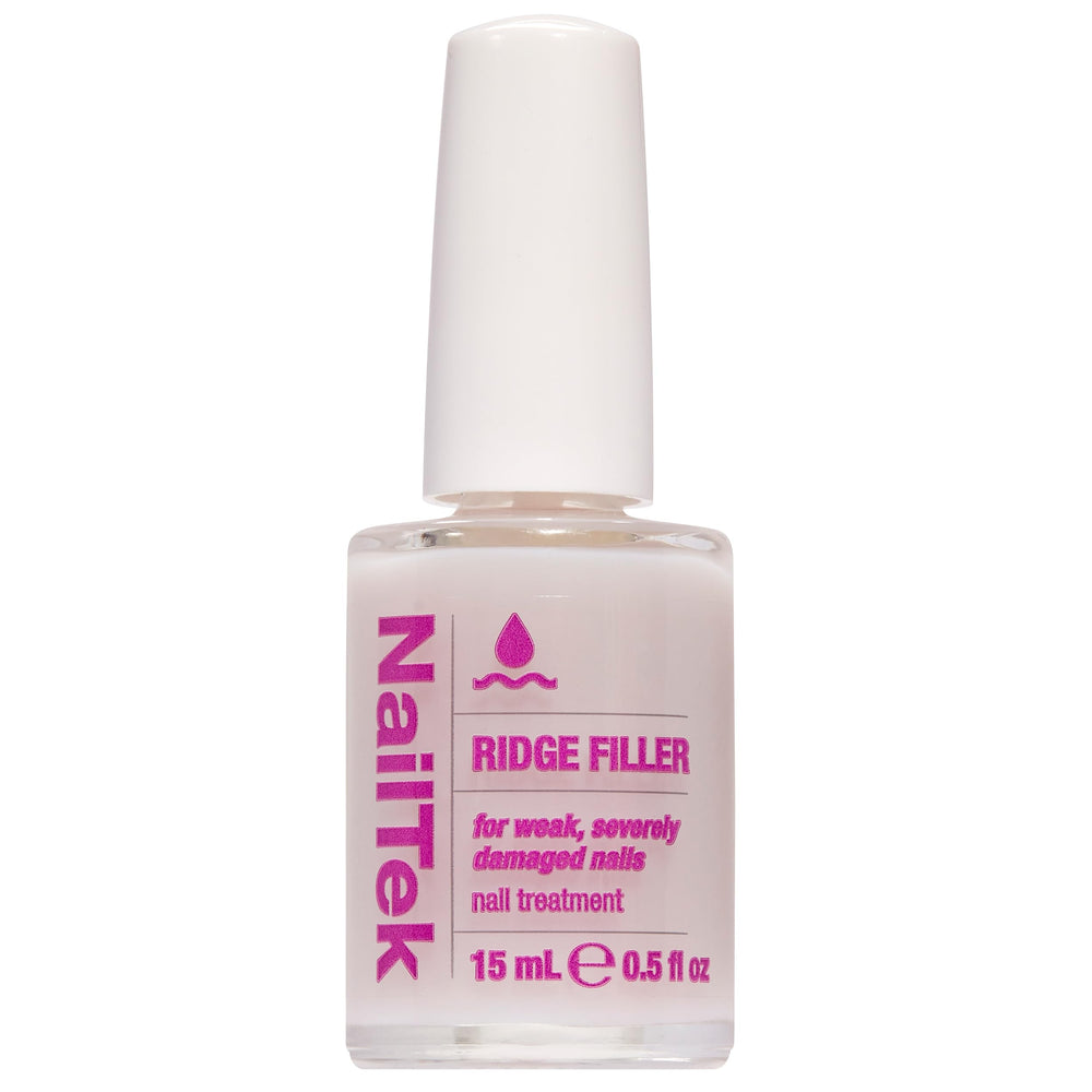 Nail Tek Remplisseur de Ridge – flacon clair, surface des ongles lisse.