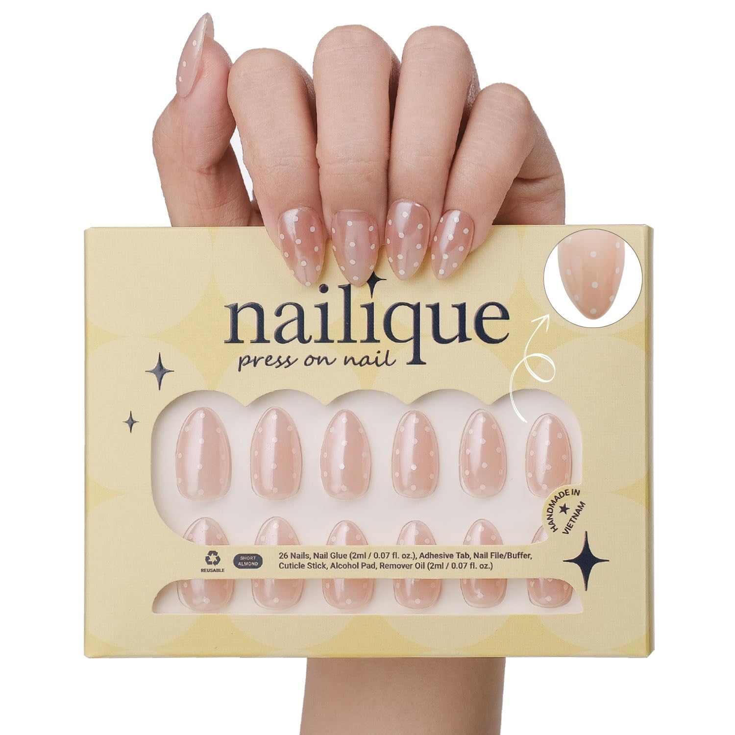 Nailique qualité salon a domicile, vernis brillant durable et facile à retirer.