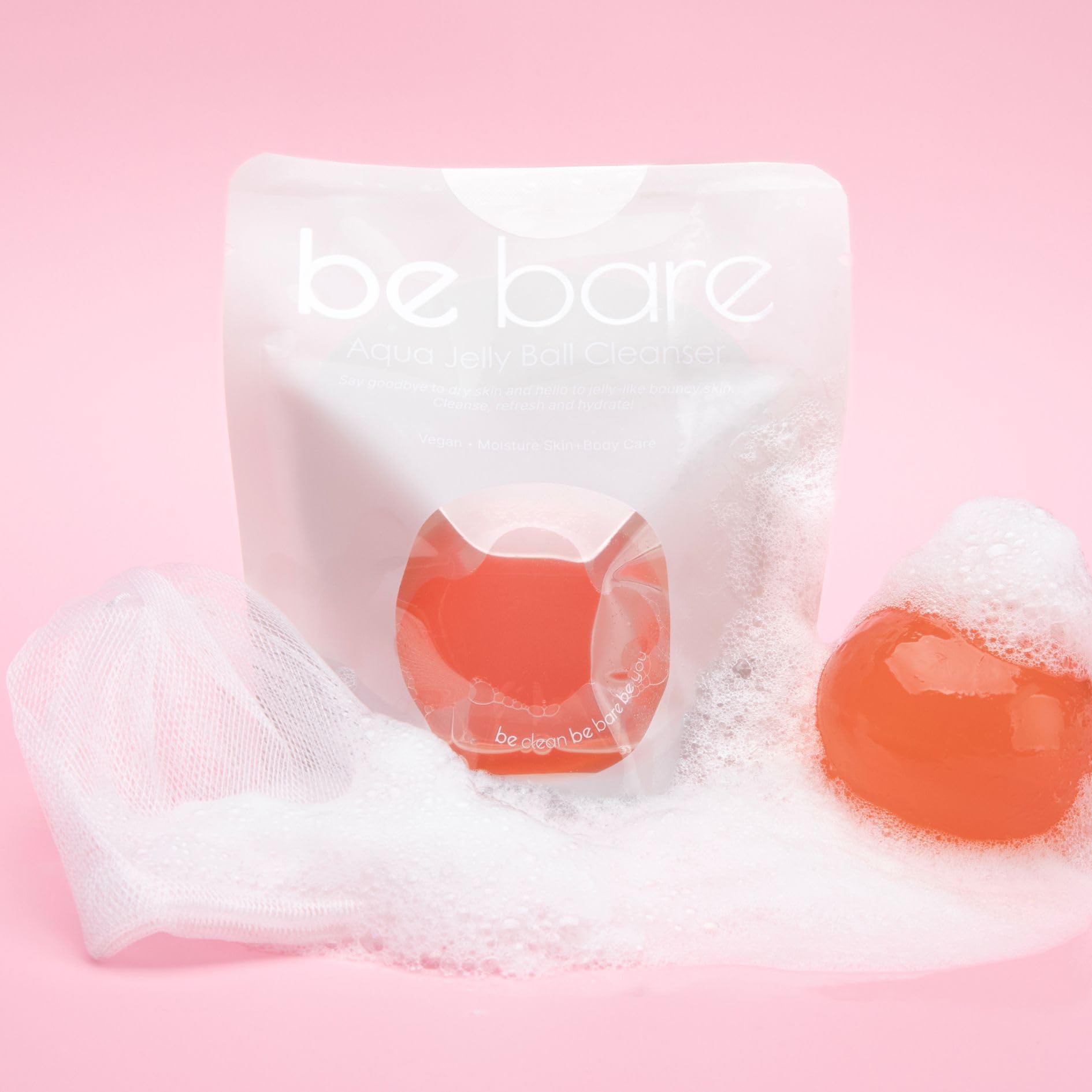 Naisture Be Bare pH équilibre, nettoyant respectueux de la barrière cutanée.