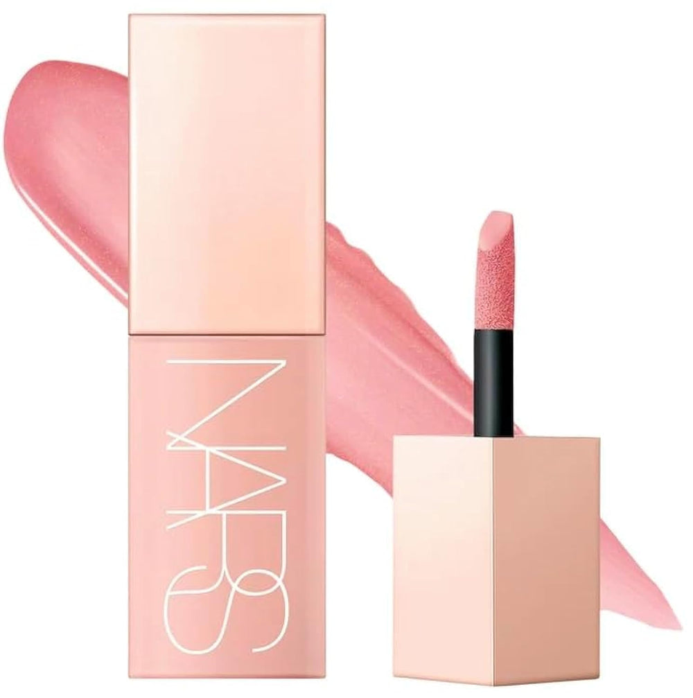 NARS Afterglow Orgasm flacon montrant la texture légère prête à l’application.
