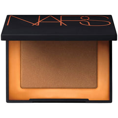 NARS Laguna mini, compact bronzant, texture légère pour un bronzage naturel en déplacement.
