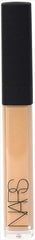 NARS Correcteur Custard, application fluide pour camoufler imperfections sans effet lourd.