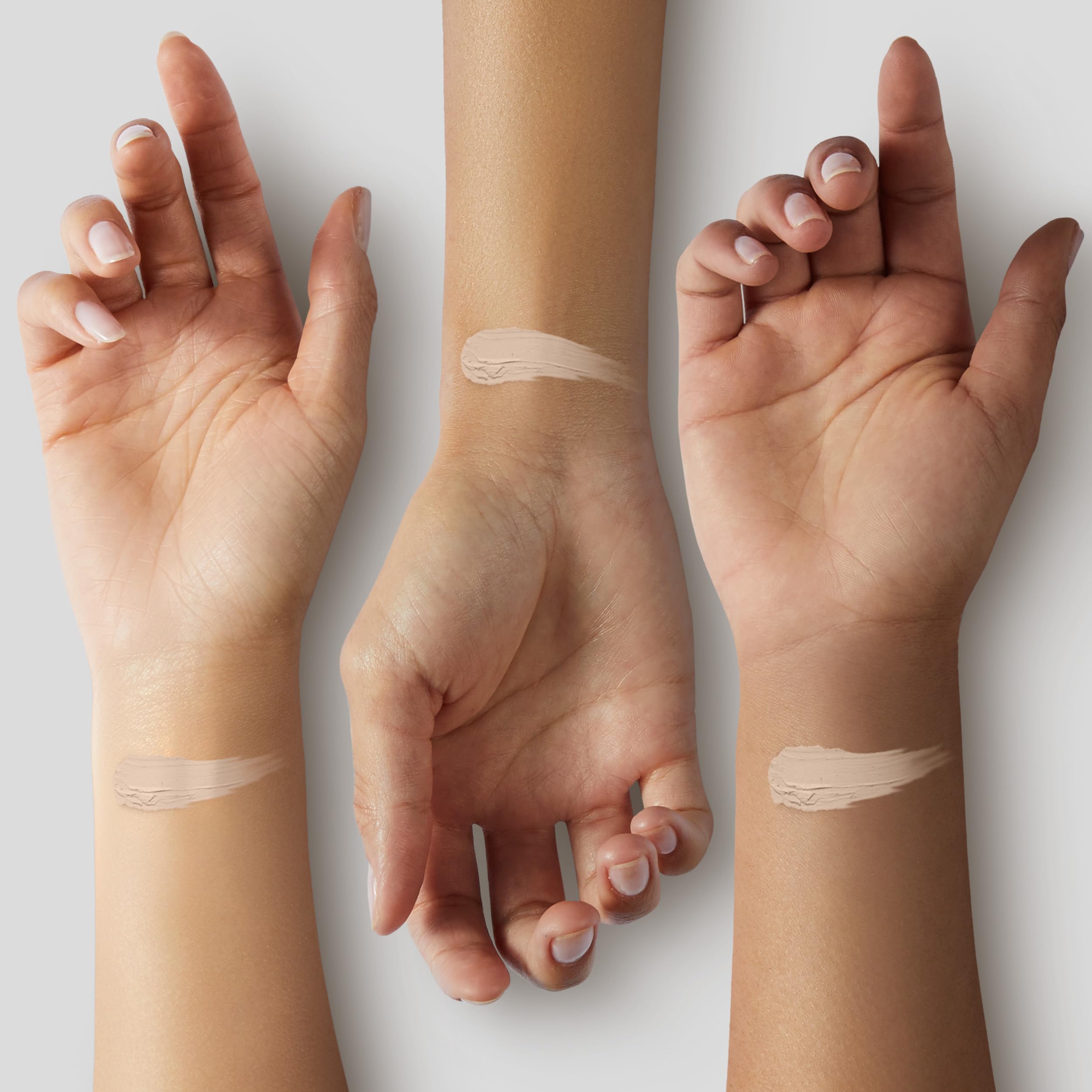 NARS Correcteur crème lumineux Chantilly — emballage élégant et format pratique pour retouches.