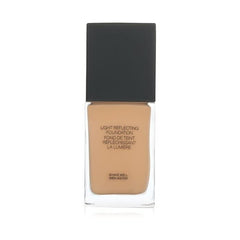 NARS Fond de Teint Réfléchissant L3.5 Salzburg – fini lumineux et texture lisse.
