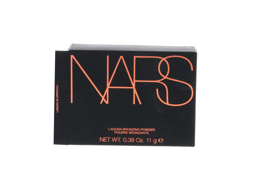 Compact NARS Laguna prêt pour retouches en déplacement.