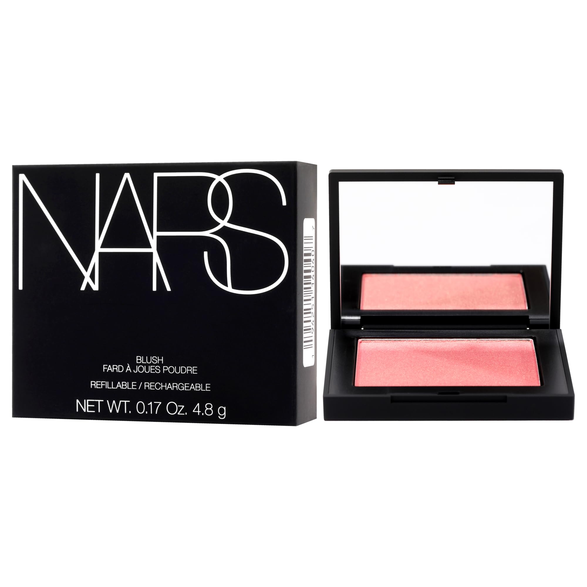 Fini lumineux doré de NARS Orgasm sur les pommettes.