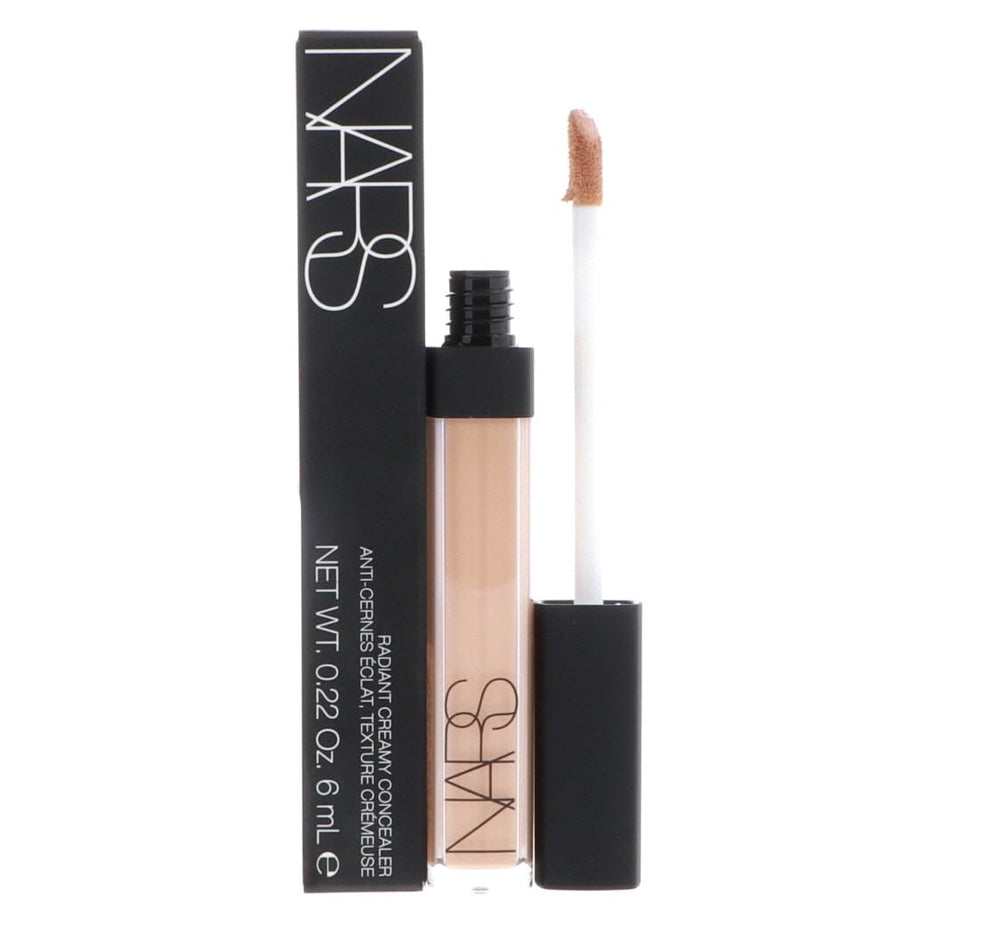 Flacon léger et portable de NARS Radiant Creamy Concealer.