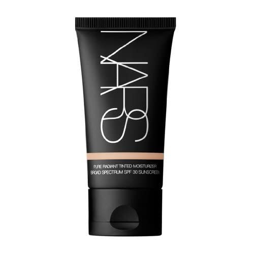 NARS Pure Radiant Hydratant Teinté Terre-Neuve, formule sans huile adaptée à plusieurs types de peau.
