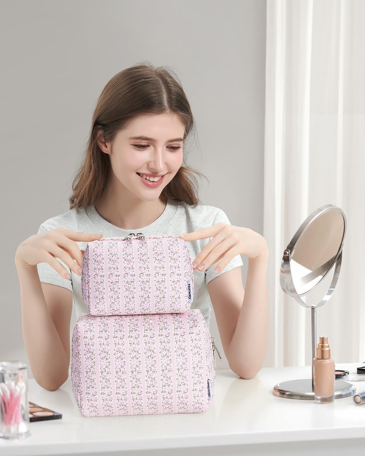 Narwey pochette cadeau florale: couleur vive et motif floral pour offrir.