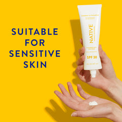 Native Écran solaire dermatologiquement testé, adapté aux peaux sensibles.