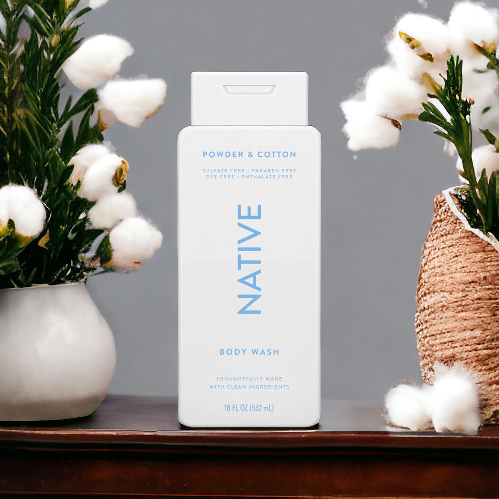 Gel douche Native: texture crémeuse qui mousse sans agresser la peau