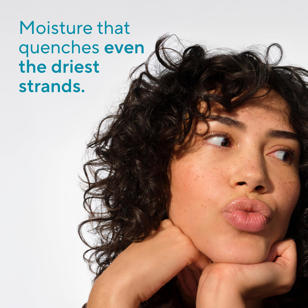 Ensemble Shampoing et Conditionneur Native Ocean & Timber sur fond clair.