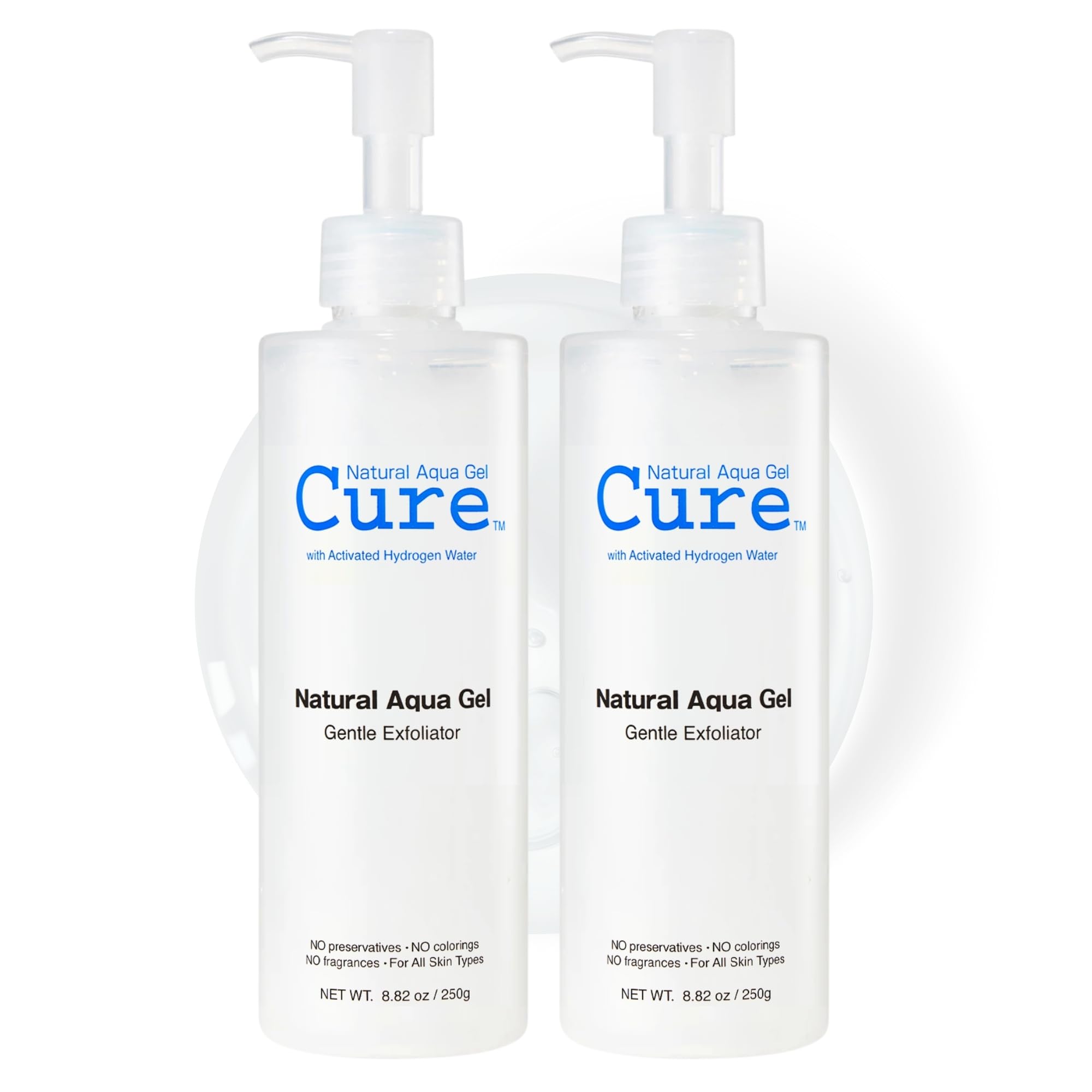 Natural Aqua Gel Cure par Toyo exfolie en douceur le visage et le corps.