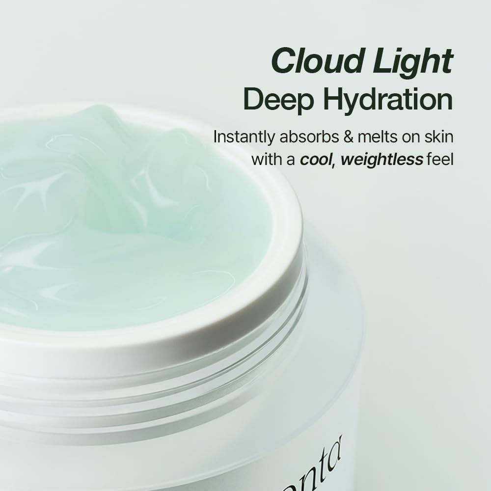 Gel non parfumé appliqué sur le visage, soin quotidien universel.