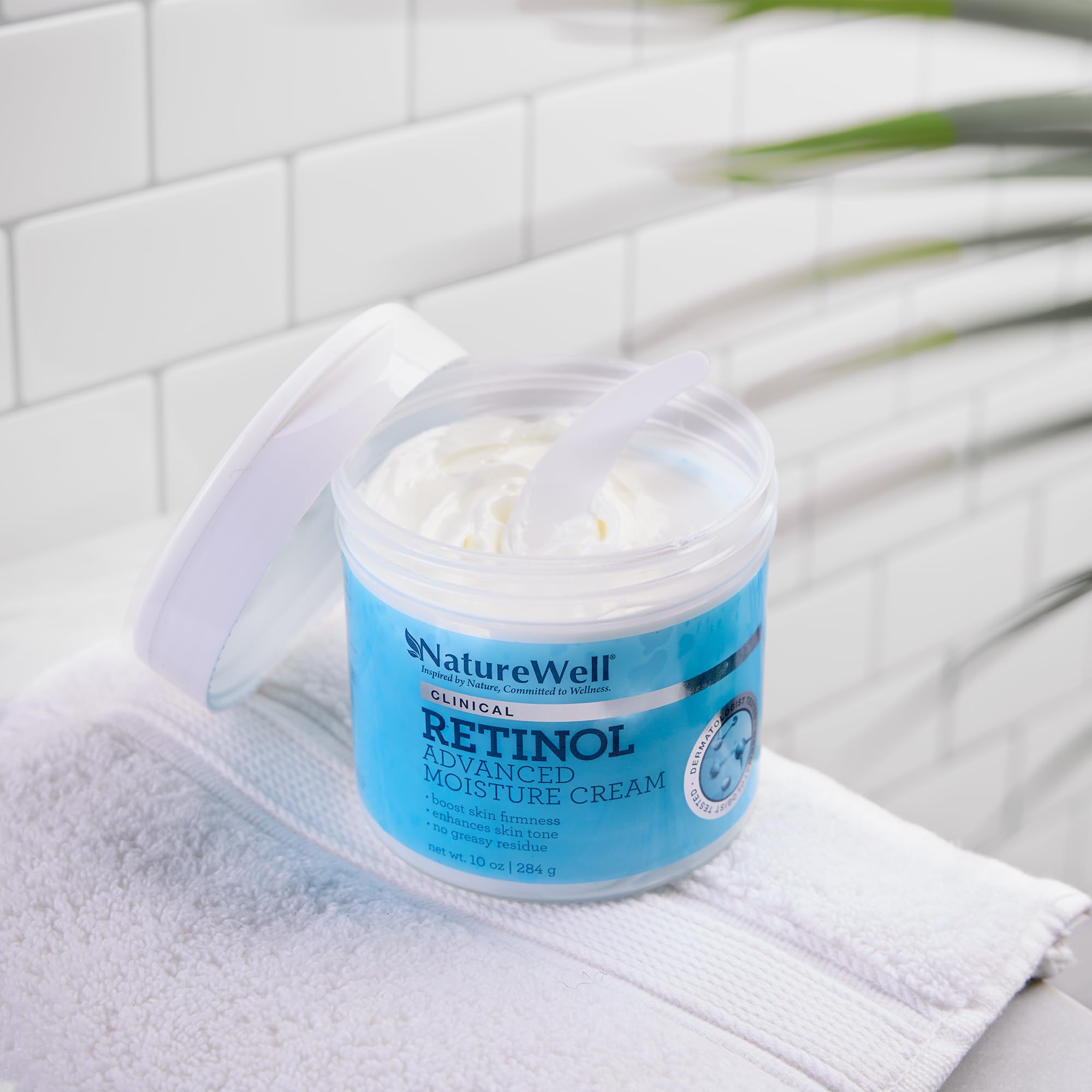 NATURE WELL crème retinol avancée – pot mains: douceur durable et confort quotidien.