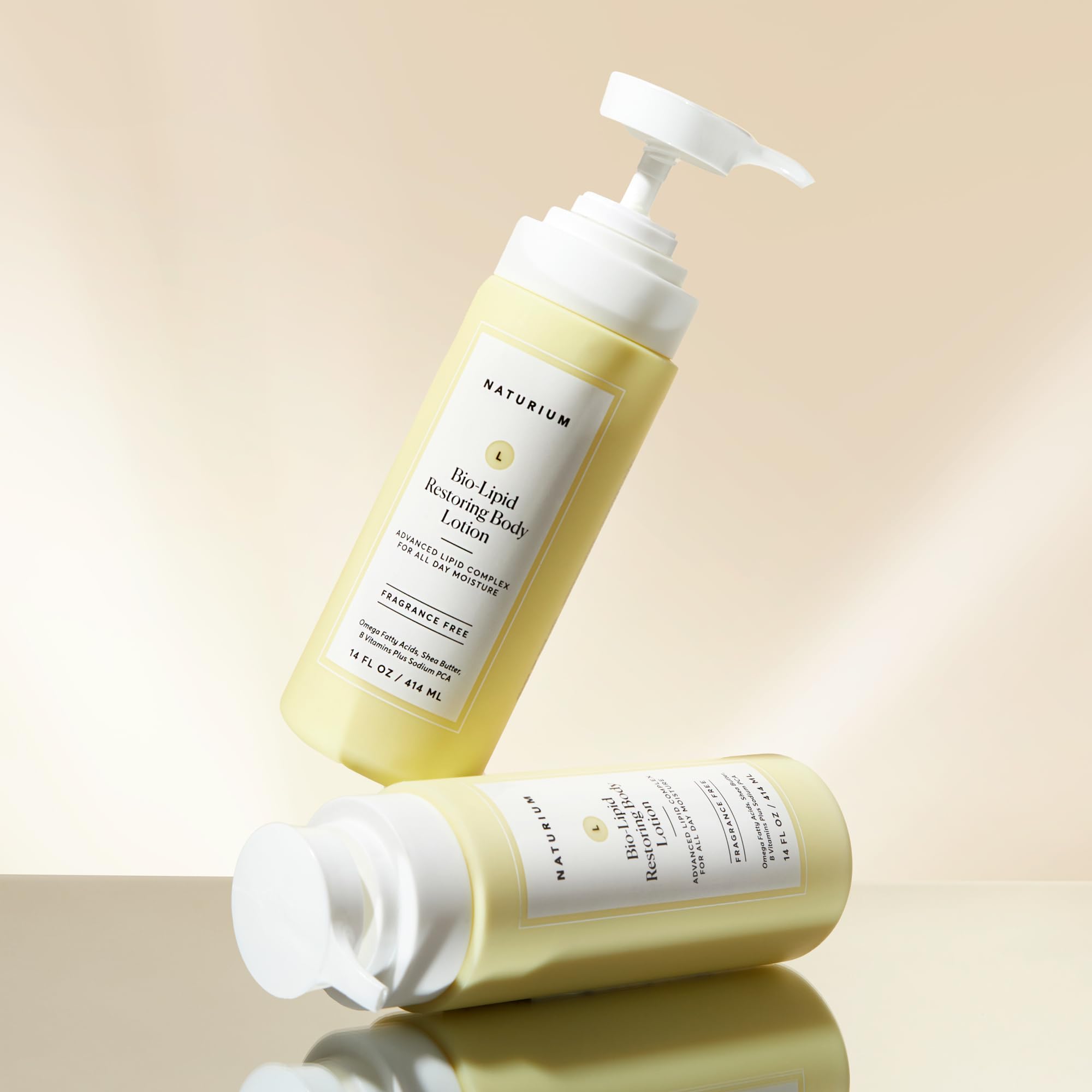 Application corporelle de Naturium Bio-Lipid Restoring Lotion lors d’un massage quotidien