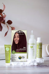 Naturtint 3NV Radiant Red – Application sur cheveux pour une couleur homogène.