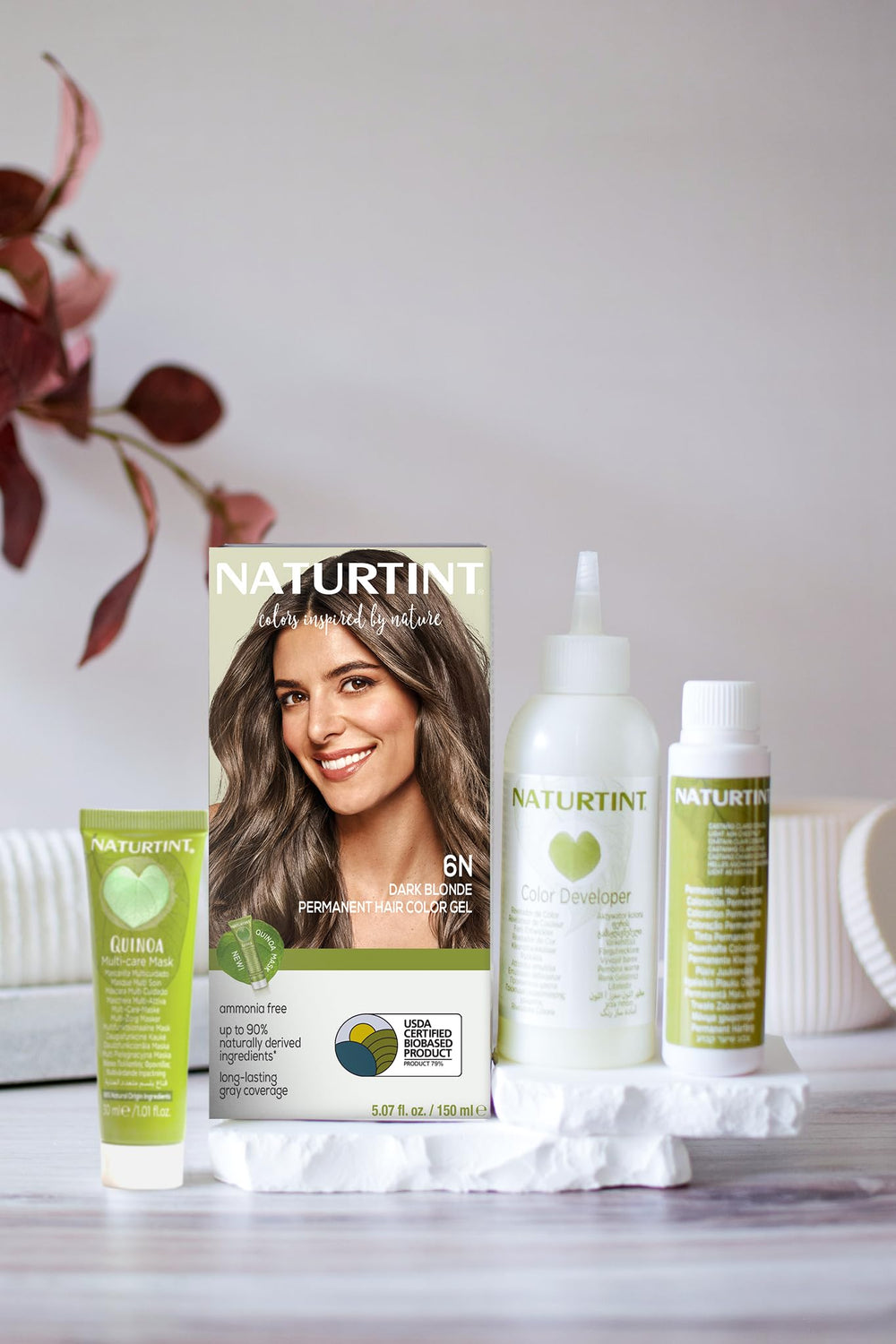 Naturtint 6N masque protecteur cheveux réduit les dommages.