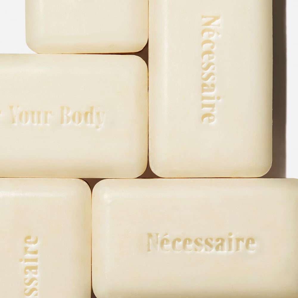 Nécessaire barre exfoliante corporelle, huiles nourrissantes hydratent la peau