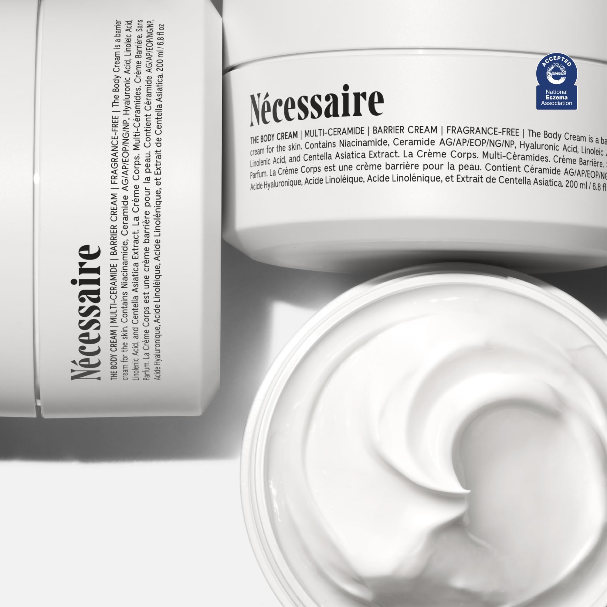Nécessaire Crème pour le corps ceramides, renforce la barrière et l'hydratation.