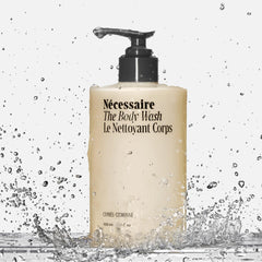 Nécessaire Gel Douche Cyprès-Citronné, texture riche pour une expérience sensorielle.