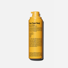 Nécessaire: texture crème hydratante pour le corps, application facile.