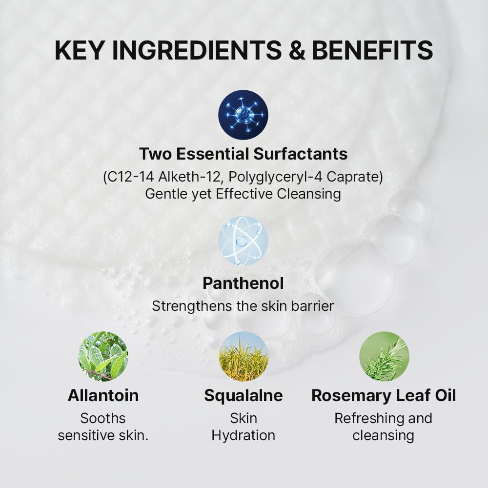 NEEDLY pad with panthenol supports skin comfort during cleansing.