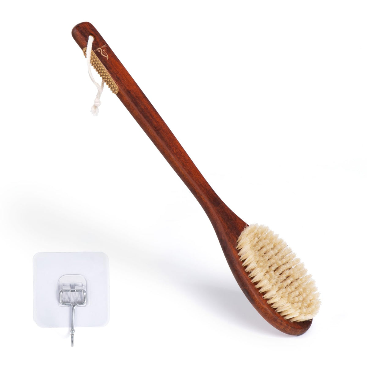 Brosse NENO CICI avec poignée longue en bois pour atteindre le dos.