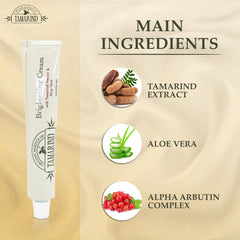 Texture satinée de la crème Tam Tam près de la peau lumineuse