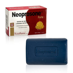 Savon Neoprosone éclaircissant en emballage, prêt à démarrer une routine nettoyante quotidienne.