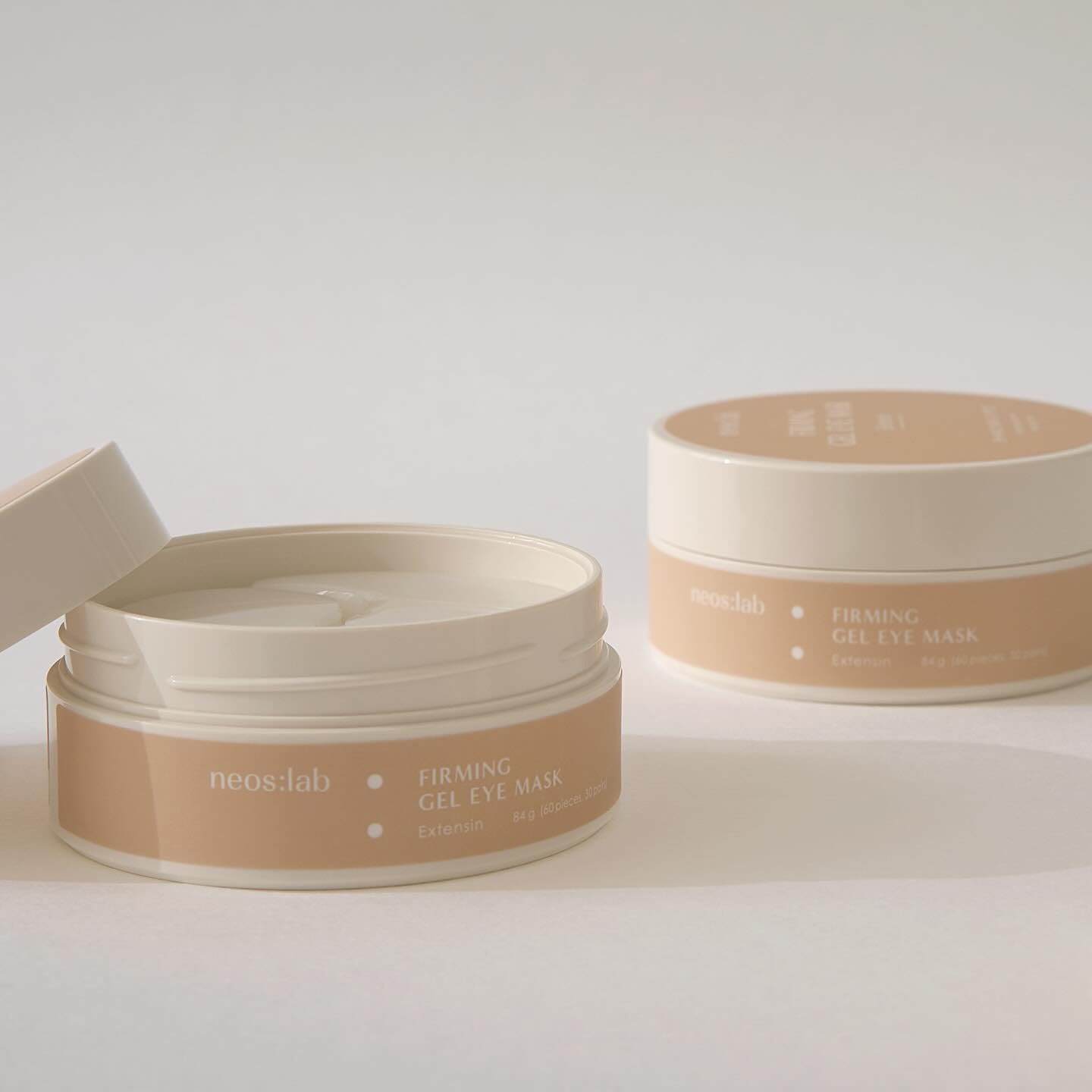 neos:lab barriere-cutanee-renforcee contribue à un contour des yeux plus frais