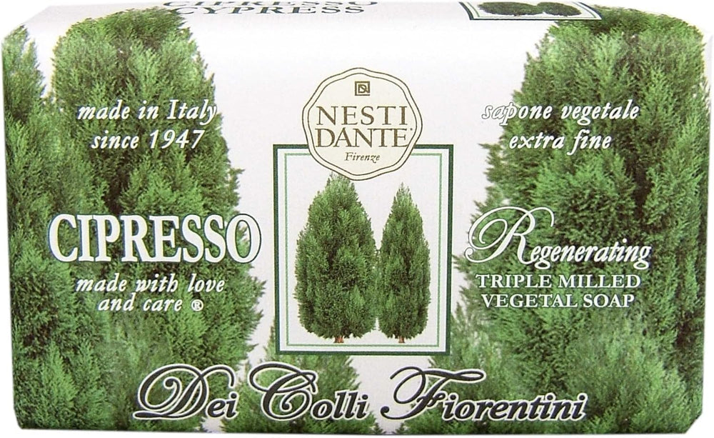 Nesti Dante savon végétal tri-moulu cyprès, douceur durable et arôme apaisant.